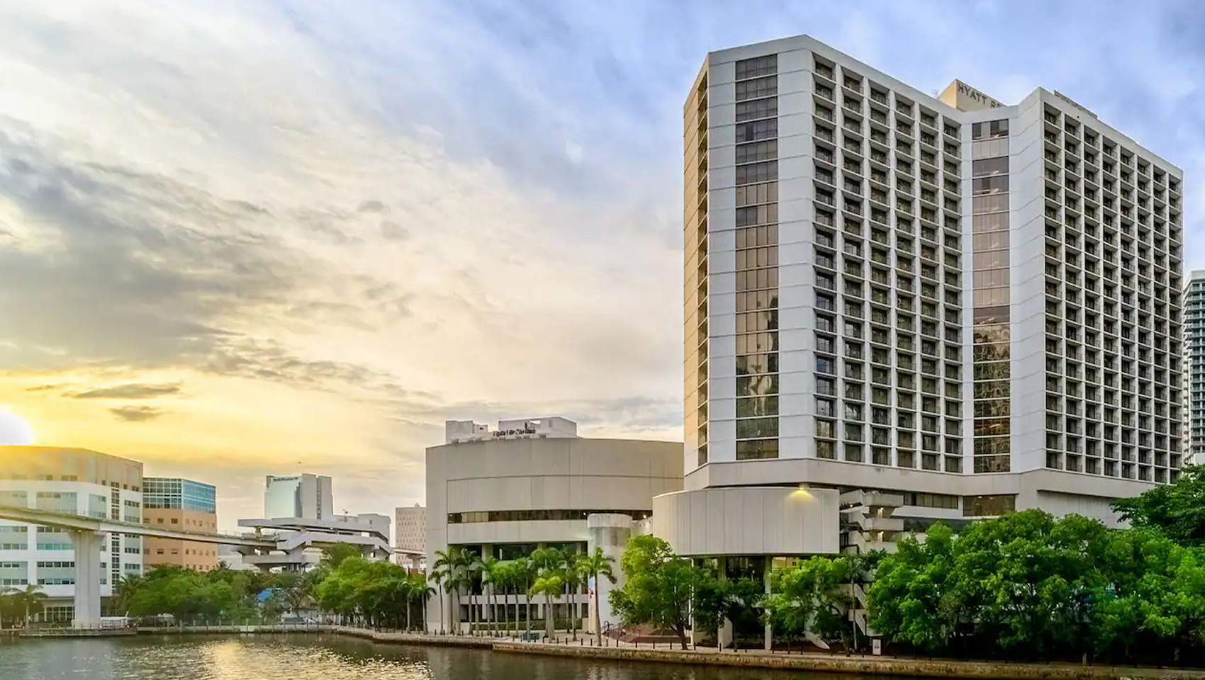 Hyatt-Regency-Miami-hotel
